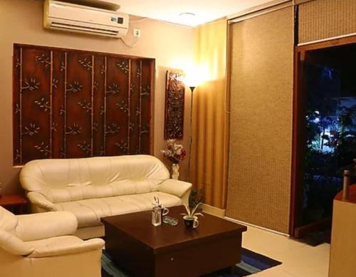 A2 Guest House - image 4