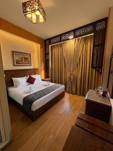 The location Hotel - image 3