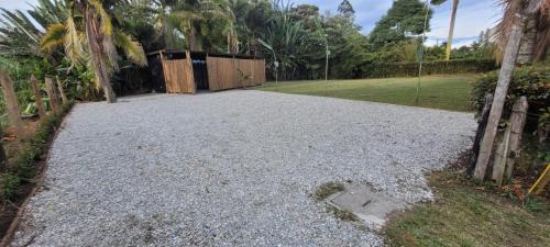 zona verde, cerca al aeropuerto