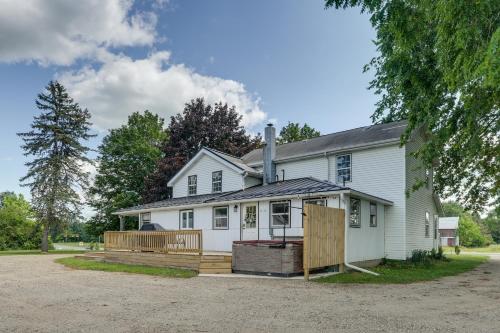'The Farmhouse' - Spacious Country Retreat