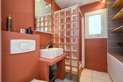 Casa de banho, Le Nid du Loing - Appartement Climatisé (Le Nid du Loing - Appartement Climatise) in Chateau-Landon