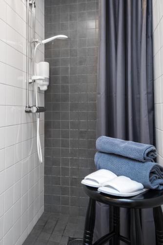 Economy Double with Shared Bathroom