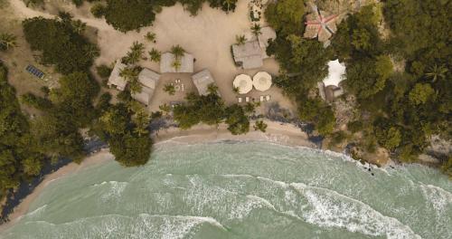 UNÚ Beach Hotel
