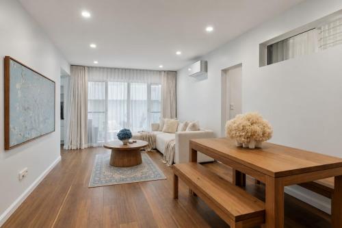 80 meters to Bondi Beach Luxury Coastal Walk in Tamarama