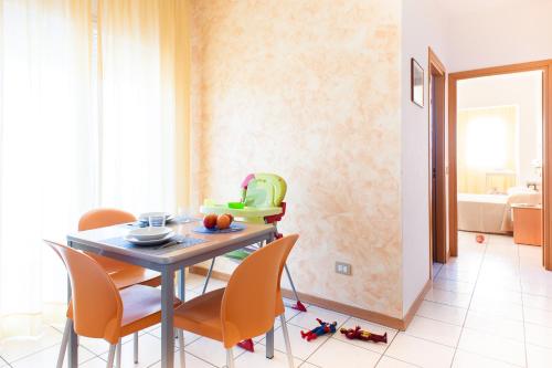 Apartment image 5