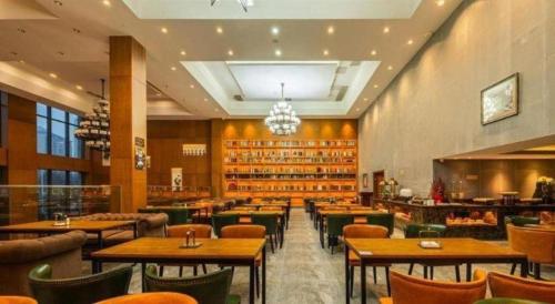 . James Joyce Coffetel· Changde Liuyehu