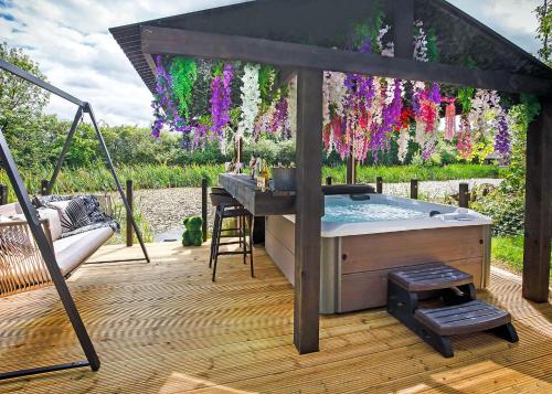 Oakwood Lodges 4