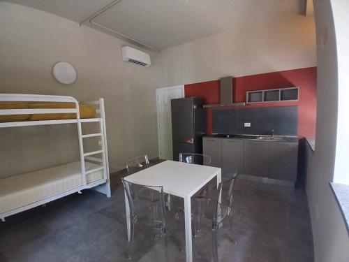 Carro Hostel - Monza Centro - Dormire bene Fare bene Scegli Bene! in Monza