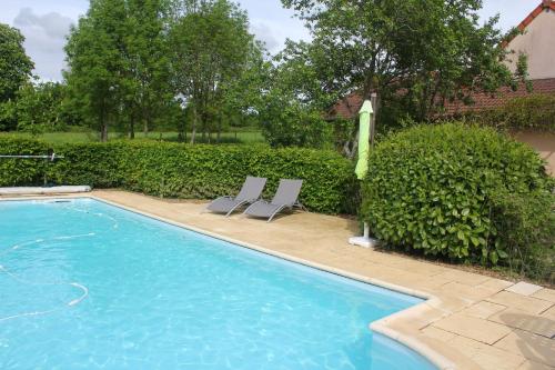 Hotelli välisilme, Petit Crecy in Tintury