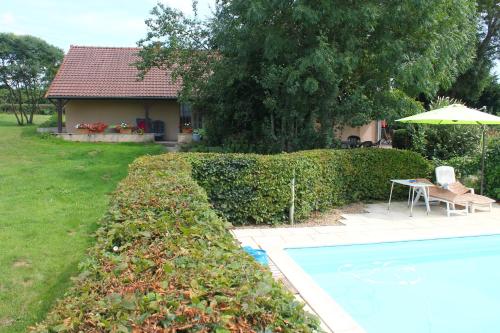 Hotelli välisilme, Petit Crecy in Tintury