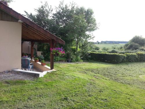 Hotelli välisilme, Petit Crecy in Tintury