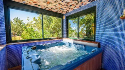Pezsgőfürdő, Villa Paraiso Andaluz Sedella by Ruralidays in Sedella