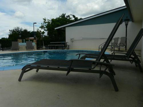 Swimmingpool, Spinnaker Inn of Naples in Naples (FL)