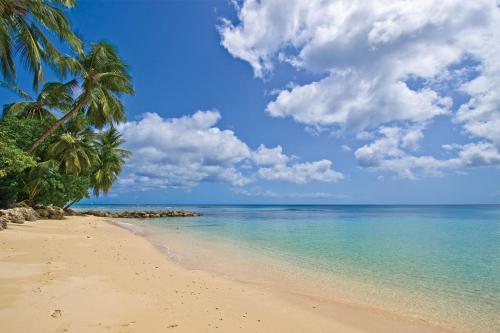 Beach, Modern Beachfront Condo - St Peters Bay 301 in Little Battaleys