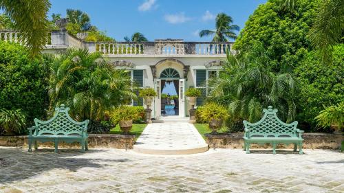 Vista exterior, Glamorous Beachfront Estate - Leamington Pavilion 2 bed in Little Battaleys