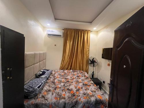 Etsuko hotel and suites world city in Ota