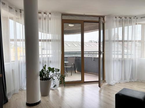 MARGI City Aparthotel - image 3