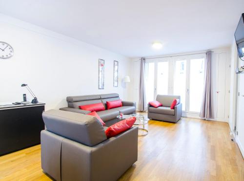 Lovely Studio Near Champs Elysées