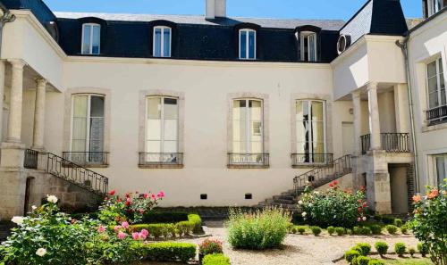 A szálláshely kívülről, «&nbsp;Le tendance&nbsp;- 4 personnes - 20 MN Fontainebleau in Nemours