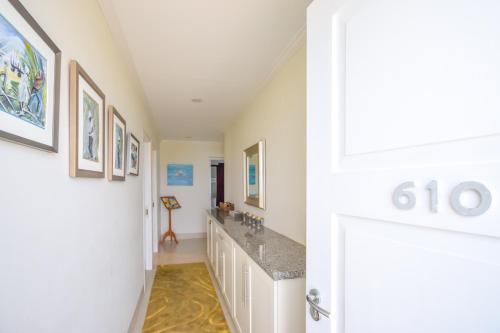 Instalaciones, Beachfront Paradise Private Penthouse for Two in St Matthias