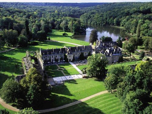 Abbaye Des Vaux-De-Cernay Hotel de charme La Villeneuve