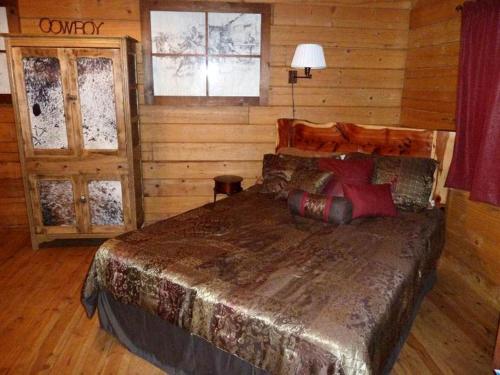Gorgeous Suite on a Dude Ranch for a Unique Experience in Central Nebraska in Sargent