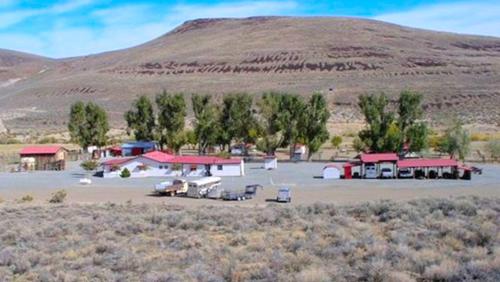 Secluded Getaway on a Remote Ranch near Black Rock Desert in Nevada in Cedarville (CA)