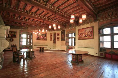 Castello Di Pavone 4