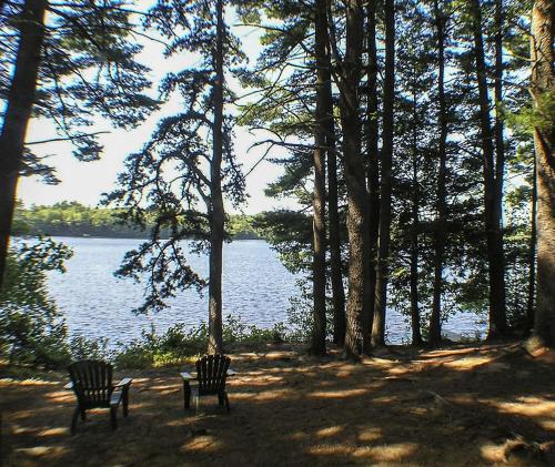 Rustic Lakefront Cabin Rental with Dock on Bauneg Beg Lake near Portland, Maine in Sanford (ME)
