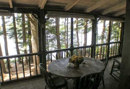 Rustic Lakefront Cabin Rental with Dock on Bauneg Beg Lake near Portland, Maine in Sanford (ME)