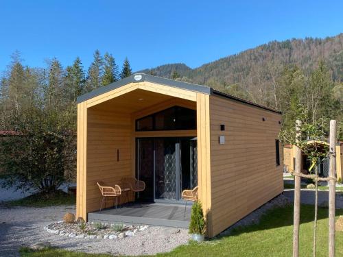 Holiday Home Tiny Haus Glockenalm-Haus Puppenkiste by Interhome in Aurach, Deutschland