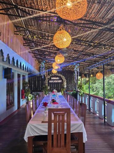 Restaurant, Thisha Hotel in Jaffna