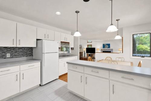 Pub/Lounge, Westhampton Beach Retreat - Pool, Hot Tub & Minutes to Main St in Westhampton Beach (NY)