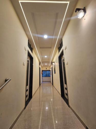 Vestabils, Hotel Royal Residency Executive in Miraja