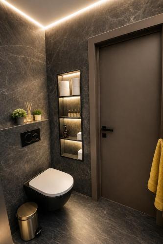 SLEEP INN ANTWERP - Short & Longterm rentals Room Type - Junior Suite with Terrace