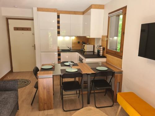 Appart 4 pers, ménage compris, parking et terrasse