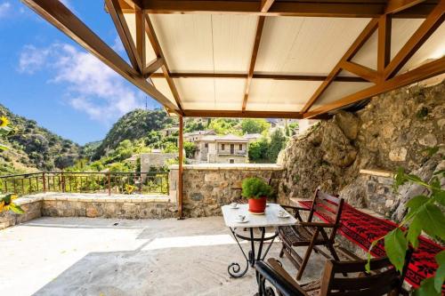 Stemnitsa Stone Residence - Cosy Mountain Escape in Stemnitsa