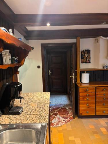 Willa Garbatka Apartament u Artysty in Milanowek