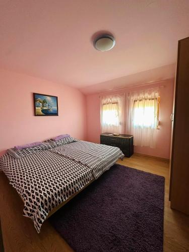 Ledina Greta1 in Poružnica