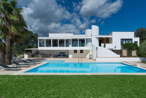 Multi Family Villa in Calonge Kid Friendly Pool