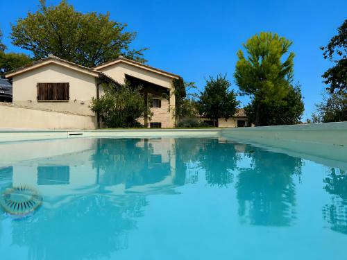 A szálláshely kívülről, Casa Alloro in Pergola (Urbino)
