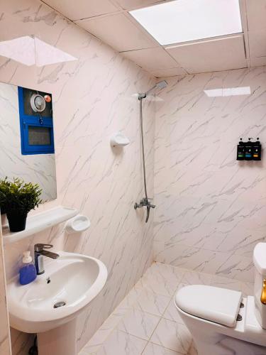 MajesticTown by DSV - Shower