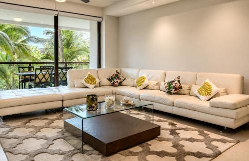 Torre Bali Luxury Resort in Isla Residences