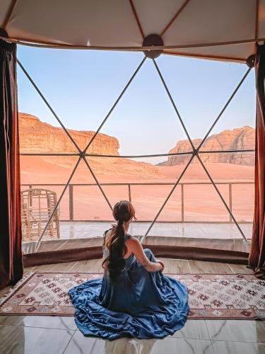 Surrounding environment, Wadi rum bubble camp in Petra