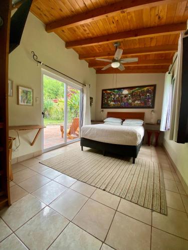 Lake Front Retreat at Los Elementos in Santa Cruz la Laguna