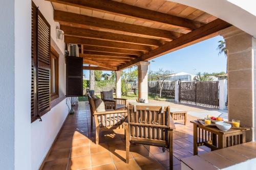 Chalet Falcó with Private Pool and Garden 3