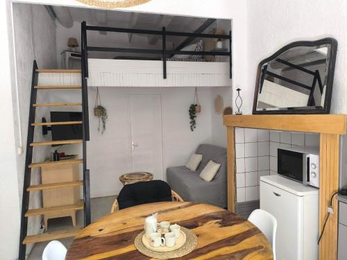 Cozy studio in the heart of Sète, close to the jousting events