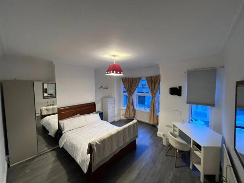 Single night stay at Notigham central in 新貝斯福德