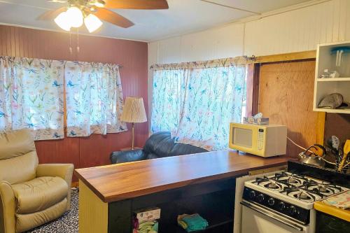 Pet-Friendly Rustic Cabin Steps from Lake Chetek in Chetek (WI)
