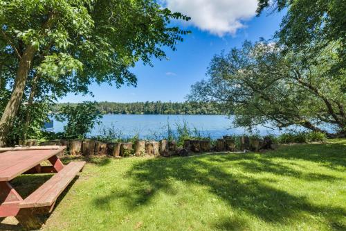 Pet-Friendly Rustic Cabin Steps from Lake Chetek in Chetek (WI)